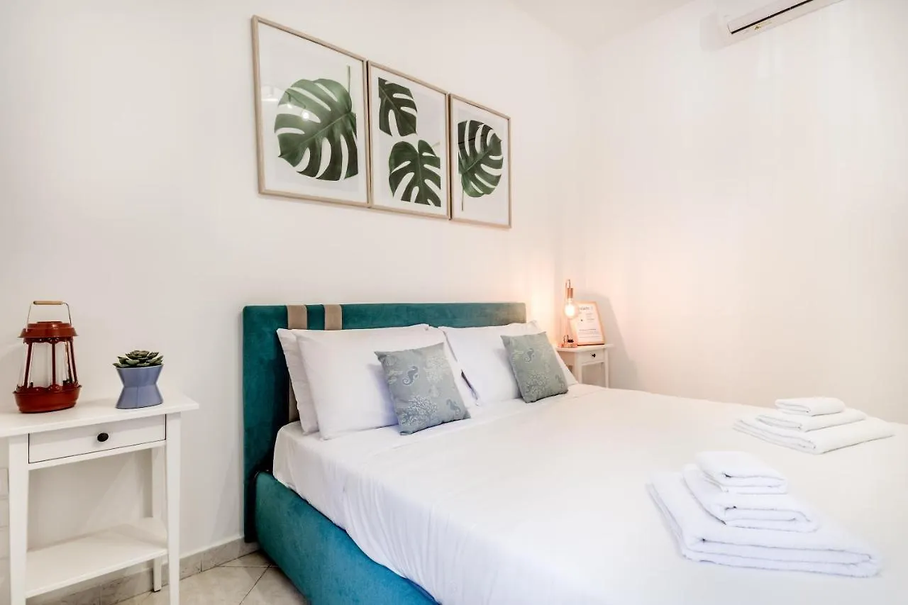 Petite Maison 19 Rome 0*,